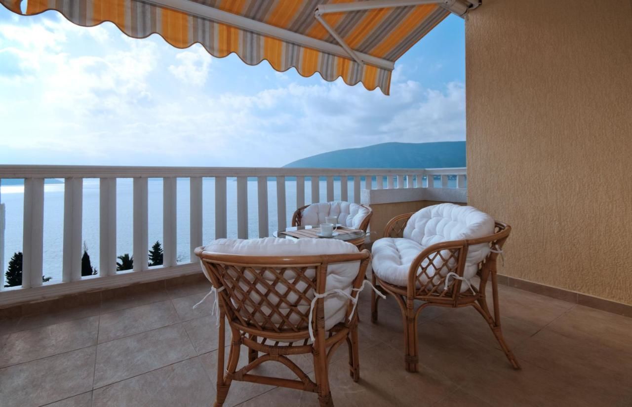 Апартаменты Villa Tenžera Херцег-Нови