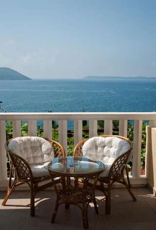 Апартаменты Villa Tenžera Херцег-Нови Номер-студио с террасой-1