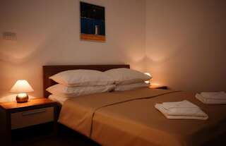 Апартаменты Villa Tenžera Херцег-Нови Улучшенный номер-студио с балконом-1